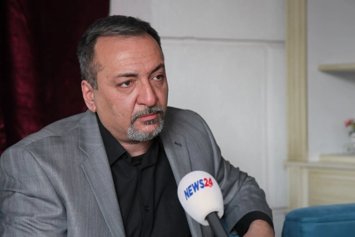 Cavanşir Hadıyev: "Yataq səhnəsinə çəkilmək kişi aktyor üçün asandır, nəinki..." - FOTO - VİDEO