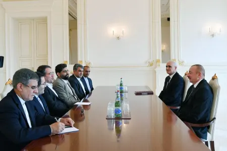 Prezident İlham Əliyev İranın sənaye, mədən və ticarət nazirini qəbul edib