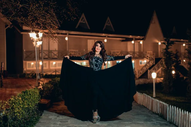 Nazpəri Dostəliyeva gündəmi belə dəyişir - FOTO