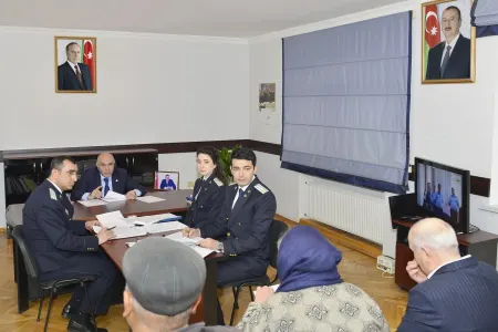 Baş prokuror Ucarda vətəndaşları qəbul edib