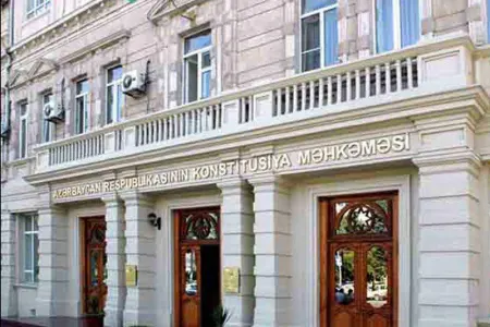 Bakı Apellyasiya Məhkəməsinin müraciəti əsasında konstitusiya işinə baxılıb