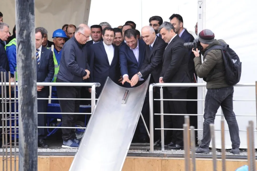 Hacıqabul Sənaye Məhəlləsində avtobus istehsalı zavodunun təməli qoyulub