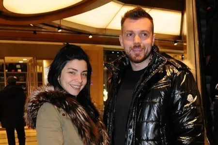 Məşhur türk aktrisasının azərbaycanlı sevgilisi - FOTO