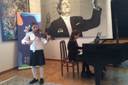 Niyazinin mənzil-muzeyinin 25 illiyi münasibəti ilə tədbirlər davam edir