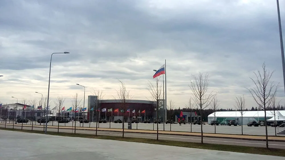 Müdafiə Nazirliyinin nümayəndə heyəti Moskvada konfransda iştirak edir - FOTO