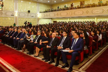 BDU-nun 100 illiyinə həsr olunmuş bilik yarışması keçirilib