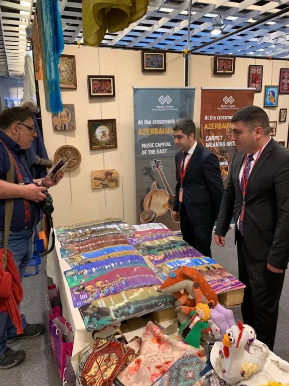 Azərbaycan 83-cü Florensiya Beynəlxalq Əl İşləri Sərgisində təmsil olunur