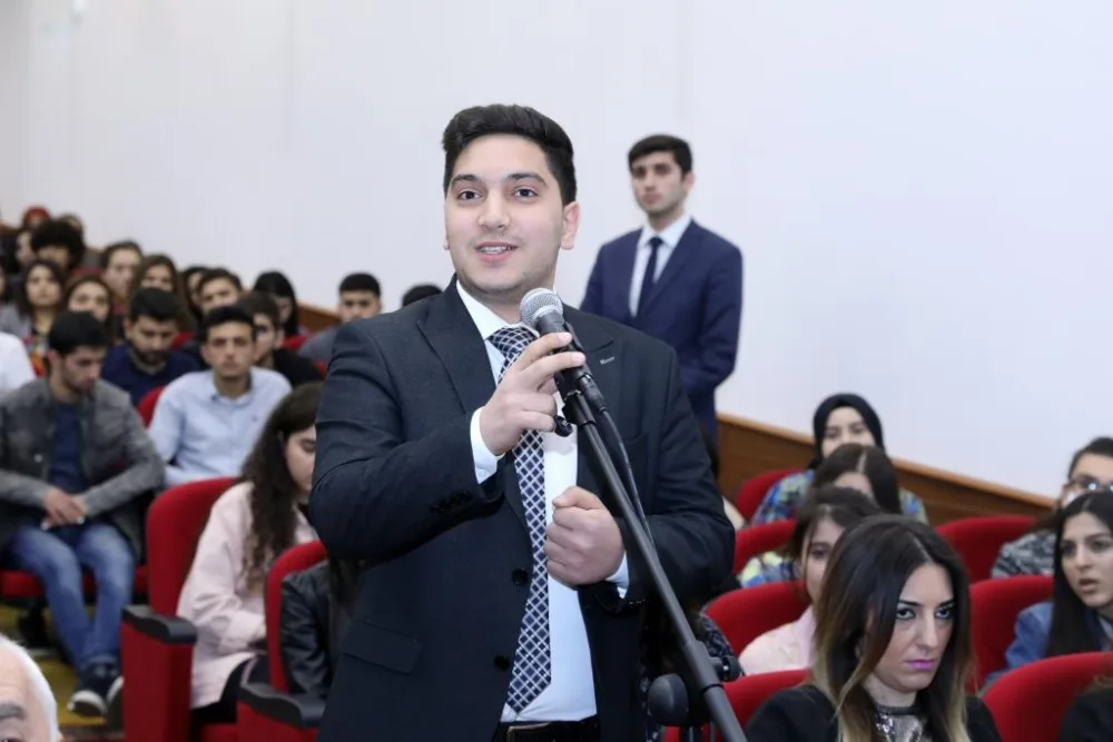 Sahil Babayev Əmək və Sosial Münasibətlər Akademiyasında olub