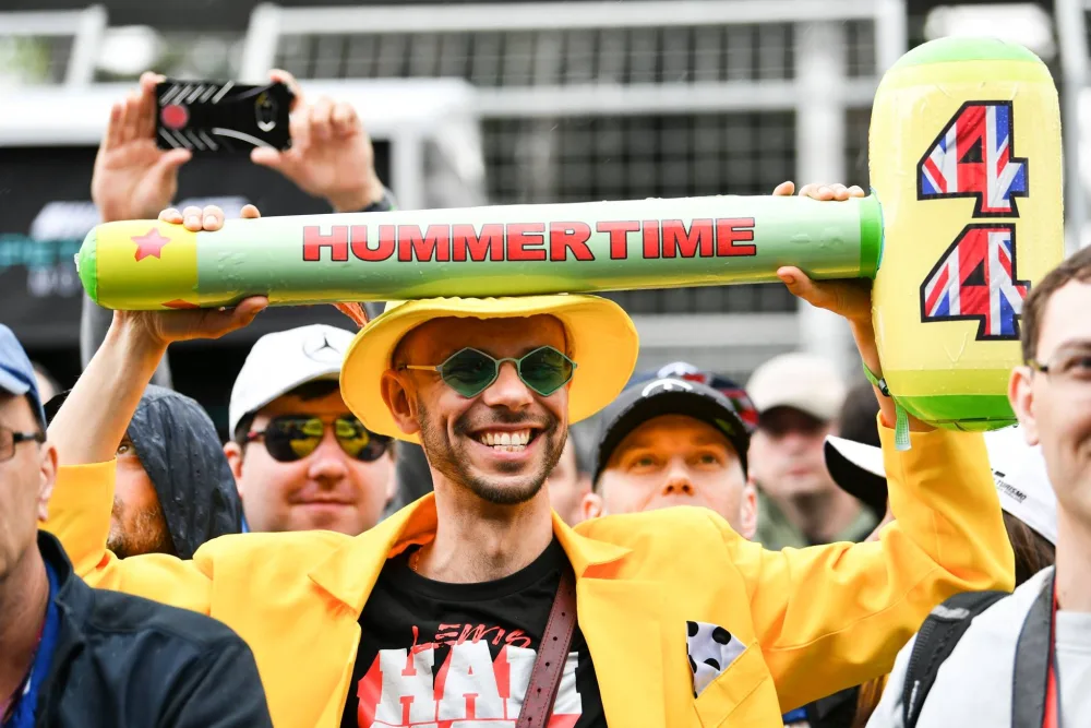 Əcnəbilərin Bakıda "Formula1" çılğınlığı - FOTO