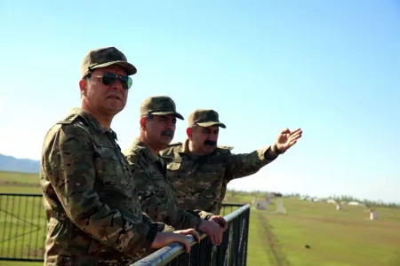 Ümumqoşun poliqonunda döyüş atışlı təlim məşqləri keçirilib - FOTO - VİDEO