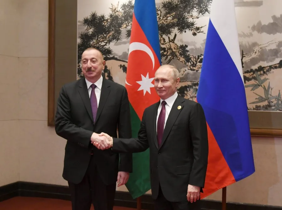 Pekində Azərbaycan və Rusiya prezidentləri görüşdü - FOTO
