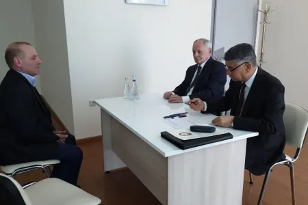 Oqtay Şirəliyev Şəkidə vətəndaşları qəbul edib