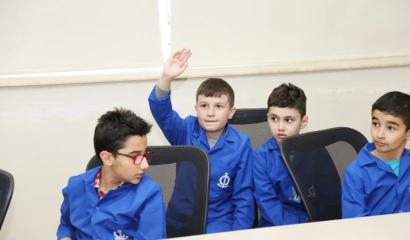 Bir qrup uşaq üçün Bakı Gəmiqayırma Zavoduna tur təşkil olunub - FOTO
