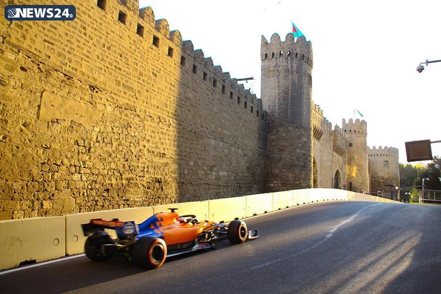 Yüksək sürət, həyəcan, qəza - "FORMULA 1"-İN İLK GÜNÜNDƏN FOTOLAR