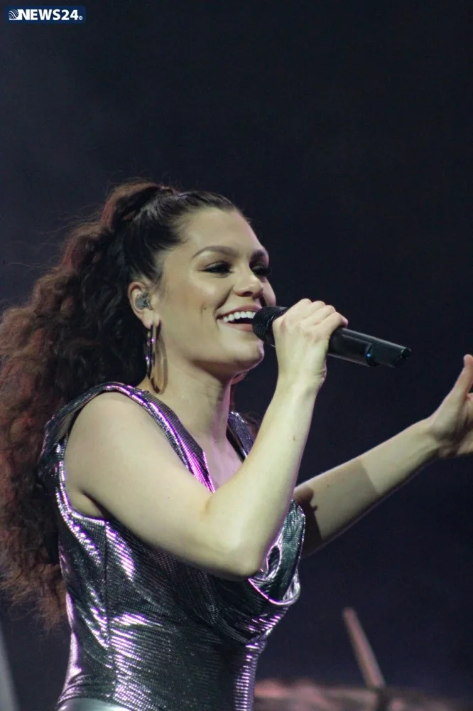 Cessi Ceyin Bakı konsertində - YAŞANANLAR - FOTOLAR