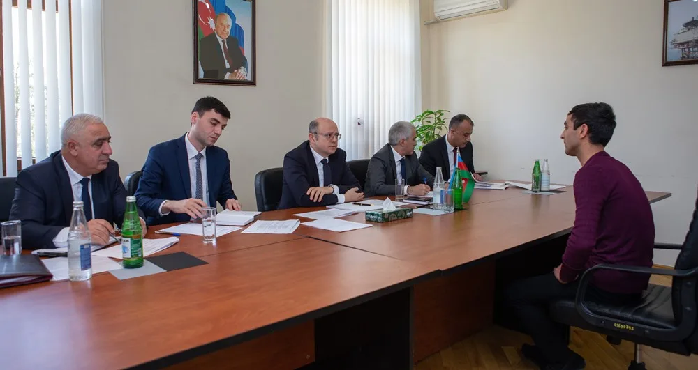 Energetika naziri Şirvanda vətəndaşları qəbul edib