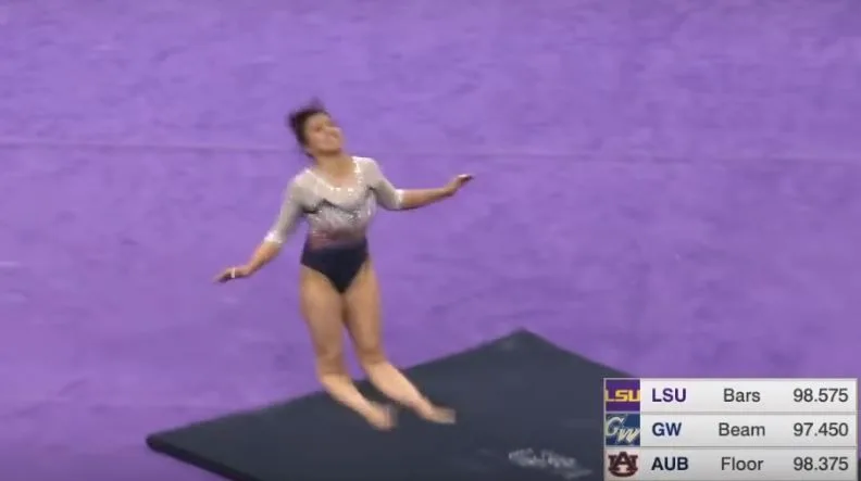 Yarış zamanı gimnastın - DİZLƏRİ YERİNDƏN ÇIXDI - FOTO - VİDEO