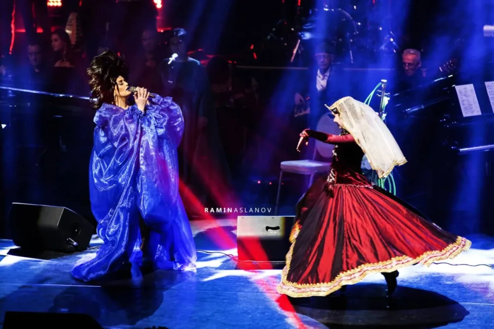 Elza Seyidcahanın konsertində yaşananlar - FOTO