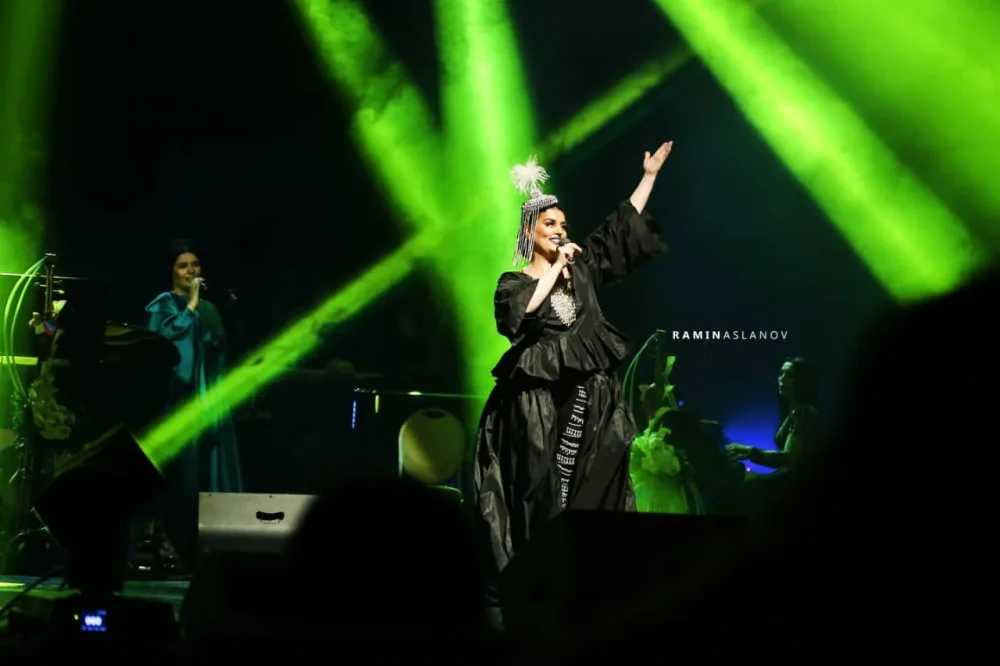 Elza Seyidcahanın konsertində yaşananlar - FOTO