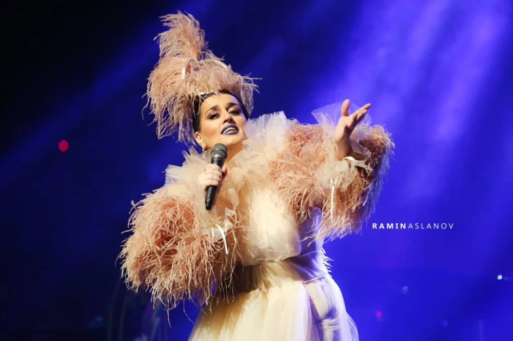 Elza Seyidcahanın konsertində yaşananlar - FOTO