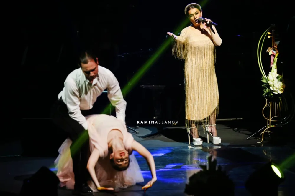 Elza Seyidcahanın konsertində yaşananlar - FOTO