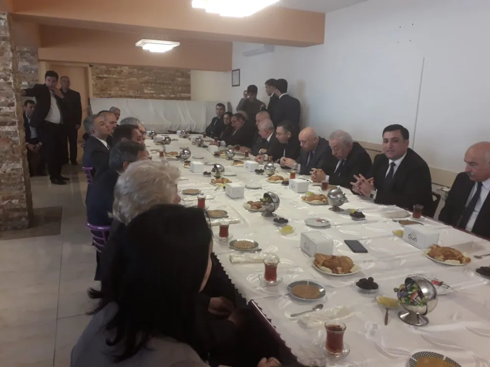 ADNA rektoru faciə qurbanı olan tələbələrdən danışdı: - “O dəhşətli gün bir qız belə güllə yarası almadı”- FOTO