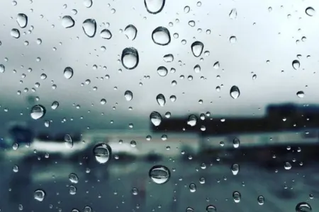 Sabah bəzi bölgələrdə yağış və dolu gözlənilir
