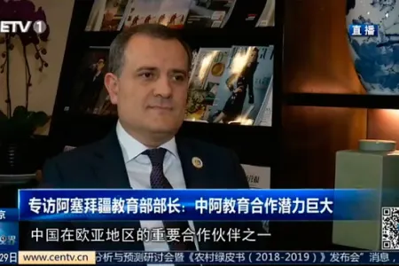 Təhsil naziri Çin televiziyasına müsahibə verib - FOTO