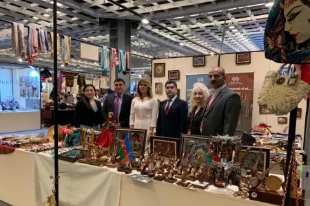 Florensiya Beynəlxalq Əl İşləri Sərgisi davam edir