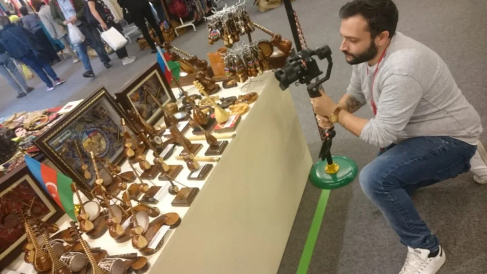 Florensiya Beynəlxalq Əl İşləri Sərgisi davam edir