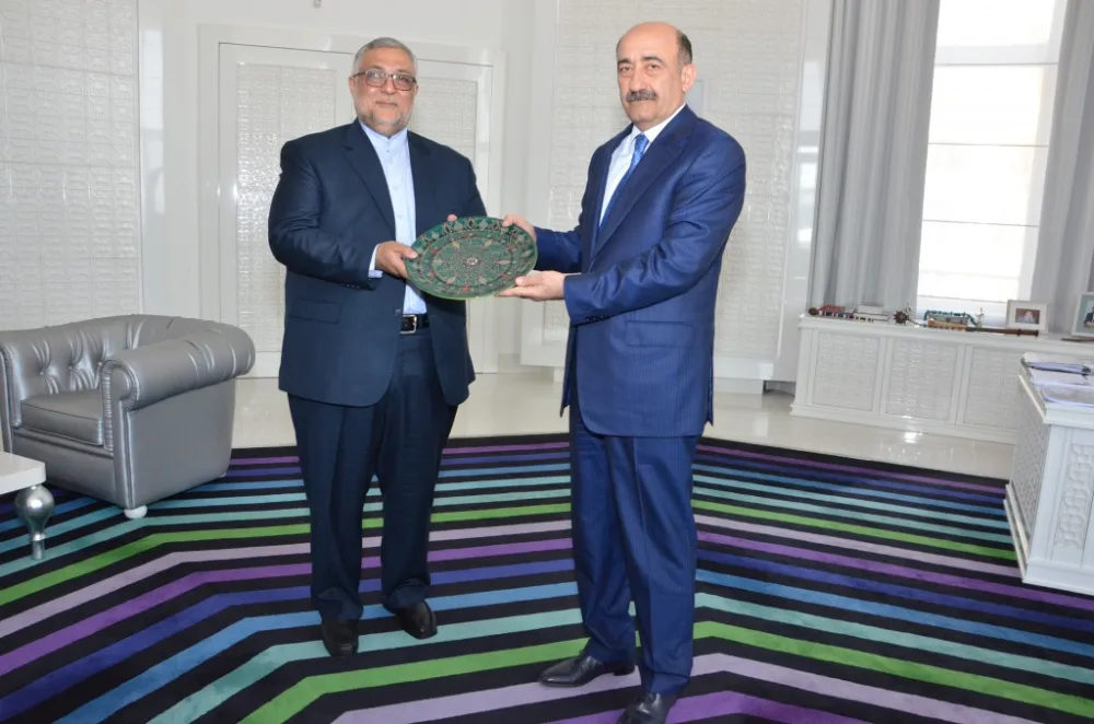 Nazir İranın Mədəniyyət və İslami Əlaqələr Təşkilatının sədri ilə görüşüb - FOTO