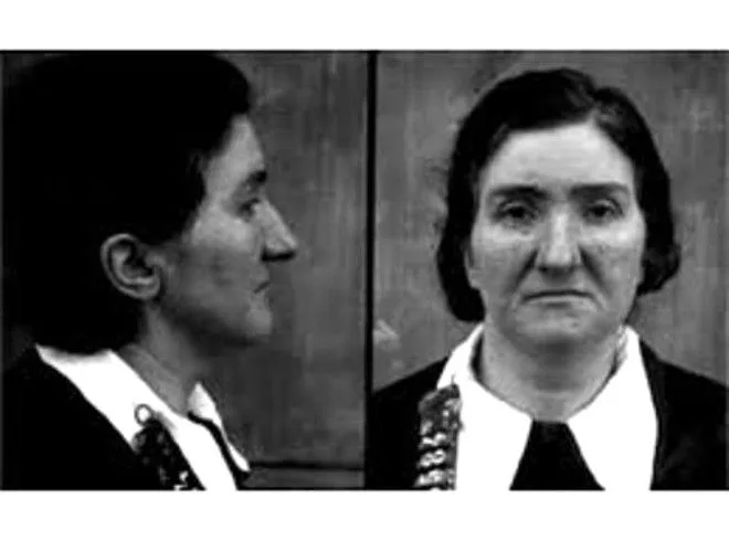 Öldürdüyü insanlardan - KEKS VƏ SABUN HAZIRLADI - FOTOLAR