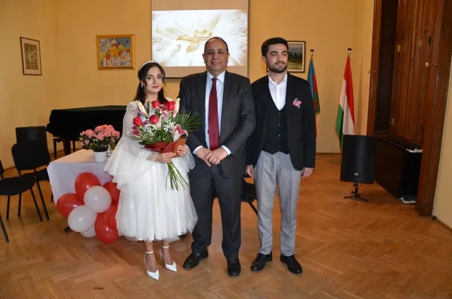 Azərbaycan səfirliyində nikah mərasimi - Foto