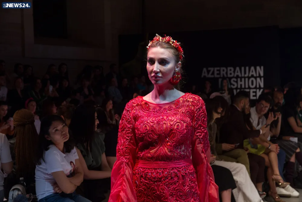 Fəxriyyə Xələfova: - “Tamaşaçı mənə məxsus olan rəngləri sevir” - FOTO - VİDEO