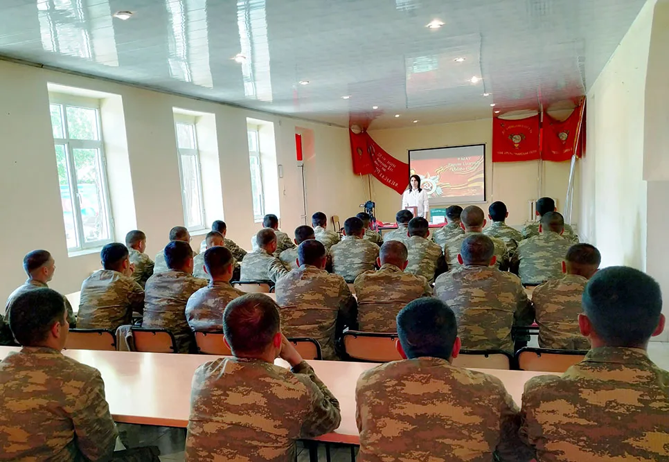 Qələbənin 74-cü ildönümü münasibətilə hərbi hissədə tədbir keçirilib - FOTO