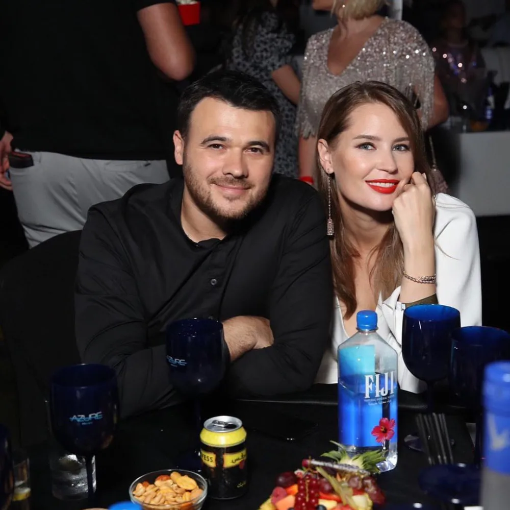 Rusiyalı ulduzlar "Jara"ya toplaşdı - FOTO