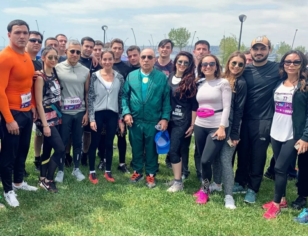 Arzu Əliyeva və Mədət Quliyev məşhurlarla birgə Bakı Marafonunda - FOTO-VİDEO