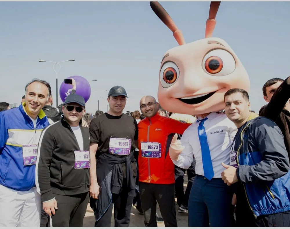 Arzu Əliyeva və Mədət Quliyev məşhurlarla birgə Bakı Marafonunda - FOTO-VİDEO