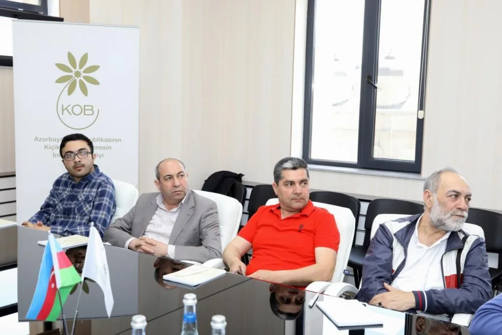 İşsiz və işaxtaran vətəndaşlar üçün KOBİA-da təlimlər keçirilir