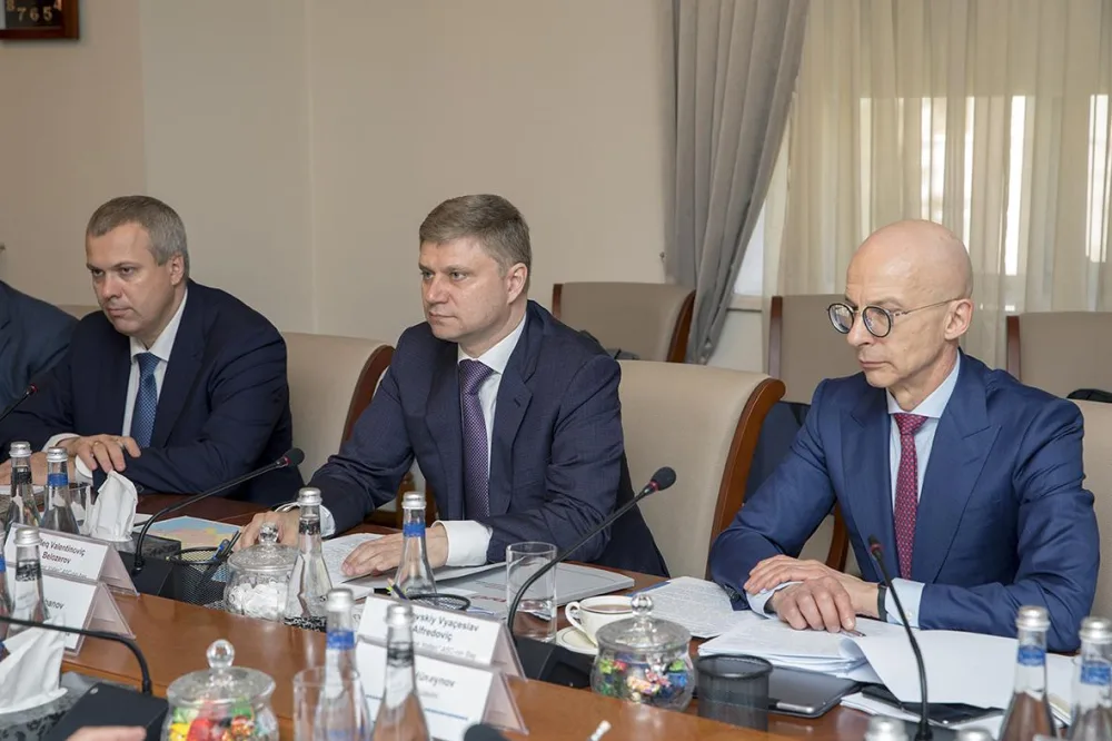 Azərbaycan və Rusiya dəmir yolları arasında memorandum imzalanıb - FOTO