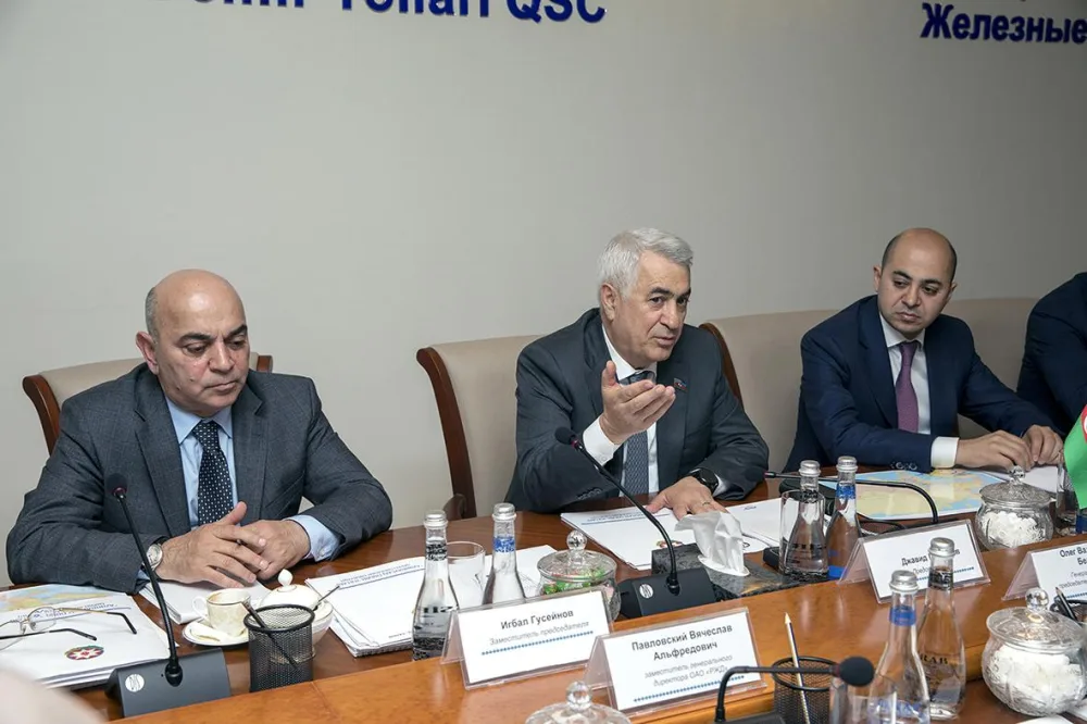 Azərbaycan və Rusiya dəmir yolları arasında memorandum imzalanıb - FOTO