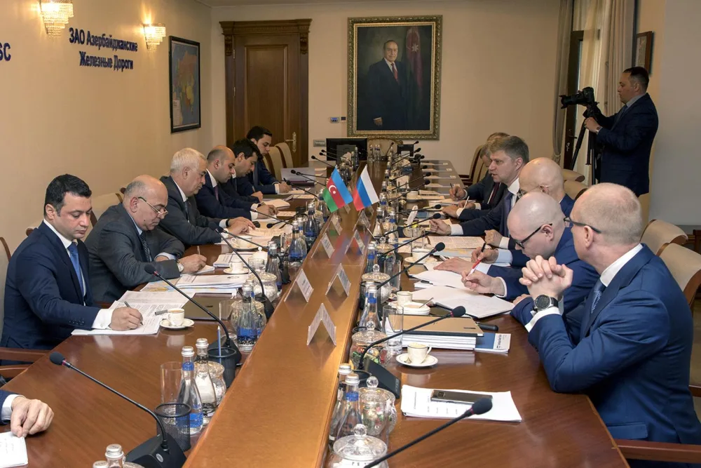 Azərbaycan və Rusiya dəmir yolları arasında memorandum imzalanıb - FOTO
