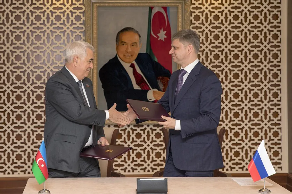 Azərbaycan və Rusiya dəmir yolları arasında memorandum imzalanıb - FOTO