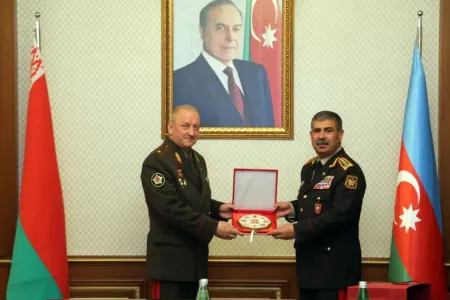 Azərbaycan Belarusdan yeni silahlar alacaq