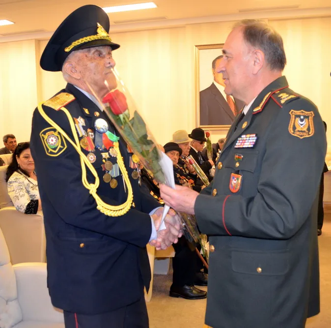 Böyük Vətən müharibəsi veteranları ilə görüş keçirilib - FOTO