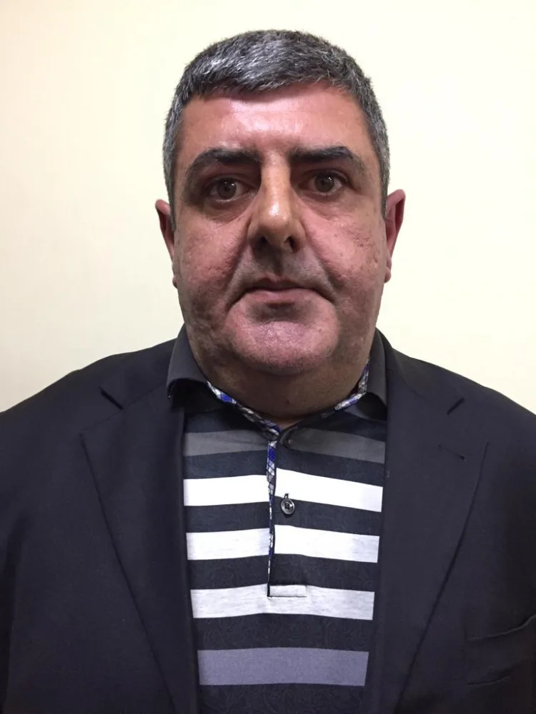 Metroda keçmiş məhkumlardan CİBGİRLİK - EHTİYATLI OLUN - FOTO