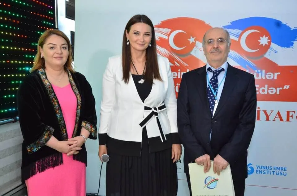 “Bu məsələdə ziyalıların üzərinə böyük missiya düşür” - QƏNİRƏ PAŞAYEVA - FOTOLAR