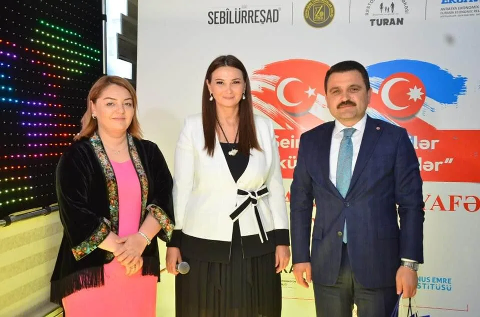 “Bu məsələdə ziyalıların üzərinə böyük missiya düşür” - QƏNİRƏ PAŞAYEVA - FOTOLAR