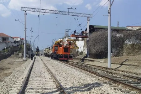 Bakı dairəvi dəmir yolunun elektrik təchizatı sistemi yenidən qurulur - FOTO