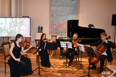 Soltan Hacıbəyovun 100 illiyi qeyd olunub